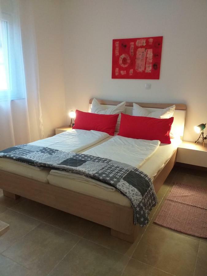 Apartman Leanton Pula Exterior photo